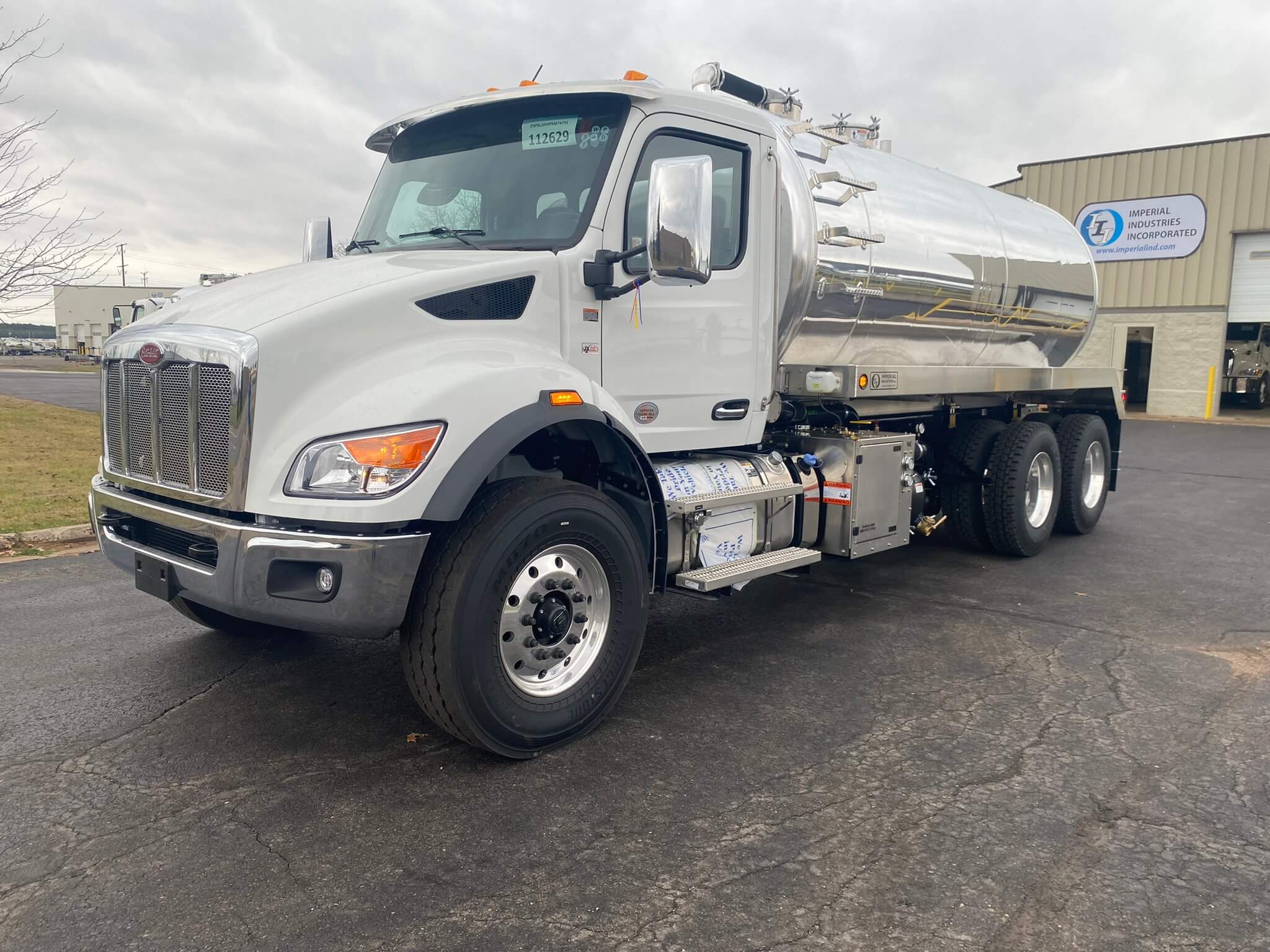 2024 Imperial Industries (4000Gallon) Vacuum Truck w/ Automatic Trans