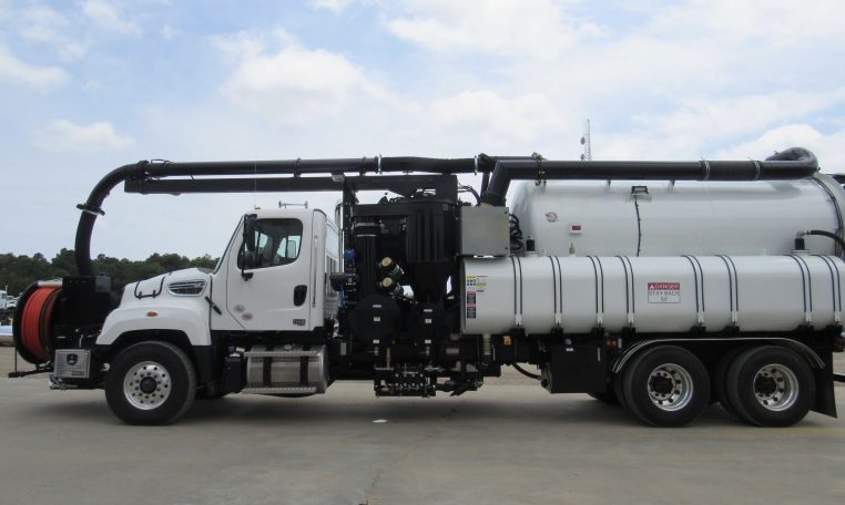 2025 Freightliner 114 (12 Yard / 86 GPM) Sewer Combo Cleaner w/ Hydro-Excavation System
