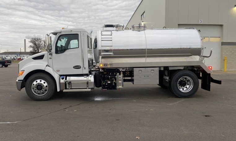 2027 Kenworth T380 4X2 (2500-Gallon) Imperial Industries Vacuum Truck w/ NVE 4307 (560 CFM) Vacuum Blower