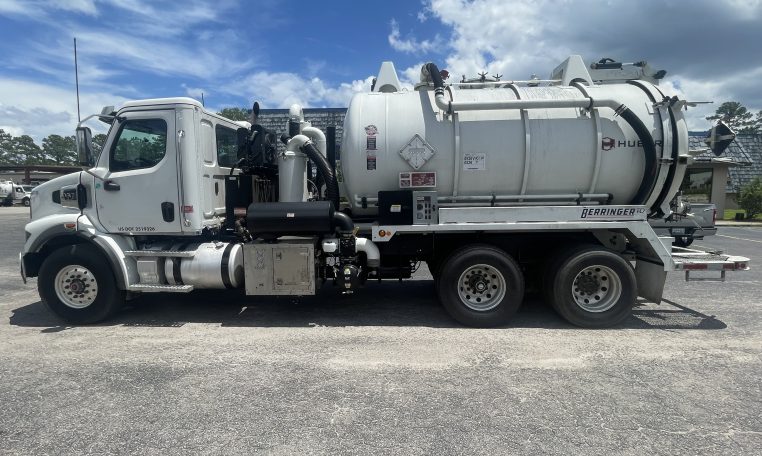 2024 Western Star 47X 6X4 (3500-Gallon) Huber Berringer PD DOT-Code 412 Vacuum Truck w/ NVE Challenger 1600 CFM Blower and Jetter