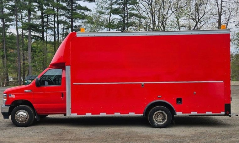 2021 Ford E-450 SD Gasoline 16′ Box Van w/ IBAK Orpheus Pan and Tilt HD Camera Inspection Van